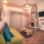 Olive Tree إليوناس