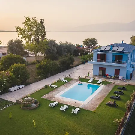 Olive Tree Apartment *